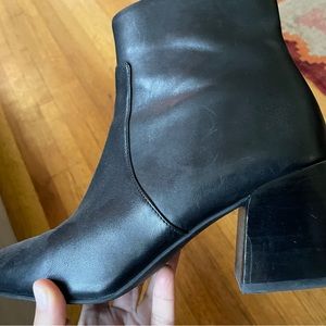 Via Spiga leather boots